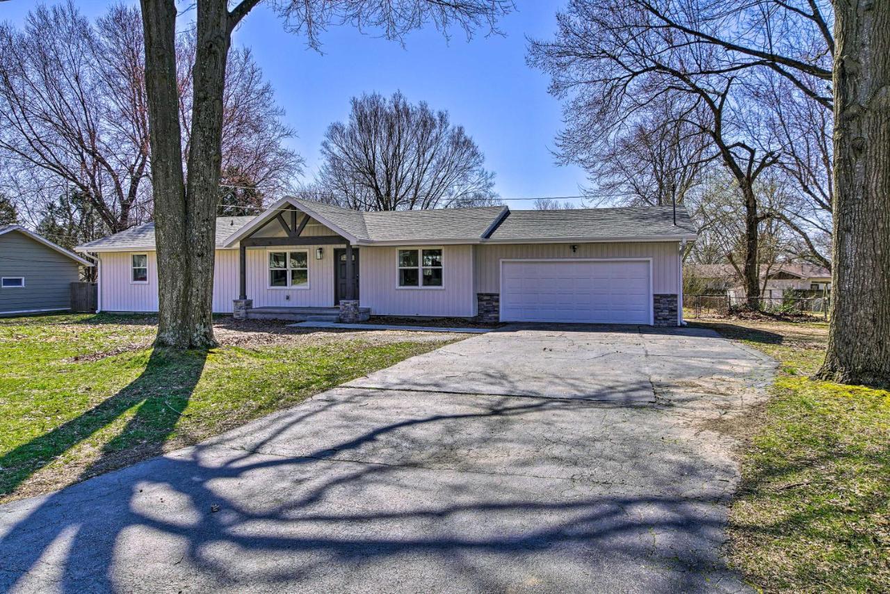 Villa Retreat With Deck About 9 Mi To Downtown Springfield à Ozark Extérieur photo
